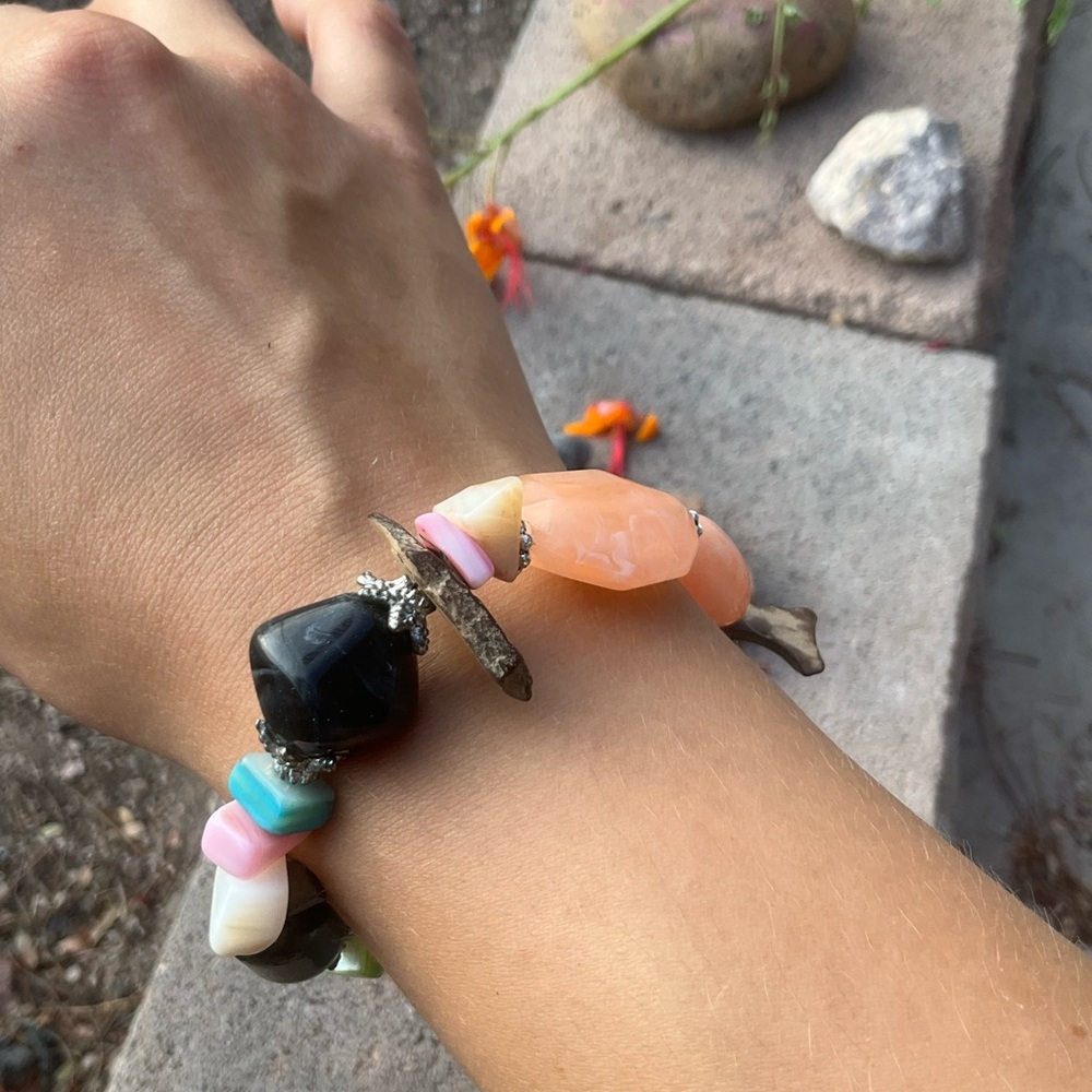 FREE Multicolor Vintage Beaded Bracelet - Picture 6 of 6